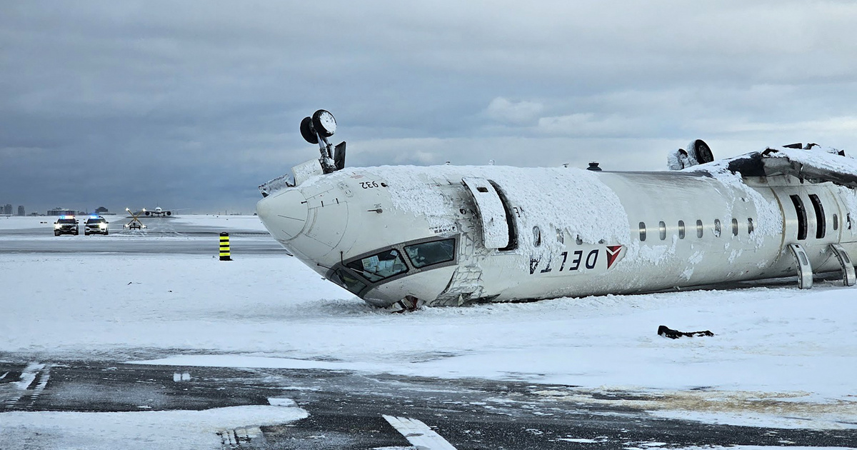 11,5 millió forintnyi kártérítést ajánlott fel a Delta Airlines a fejre állt gép minden utasának