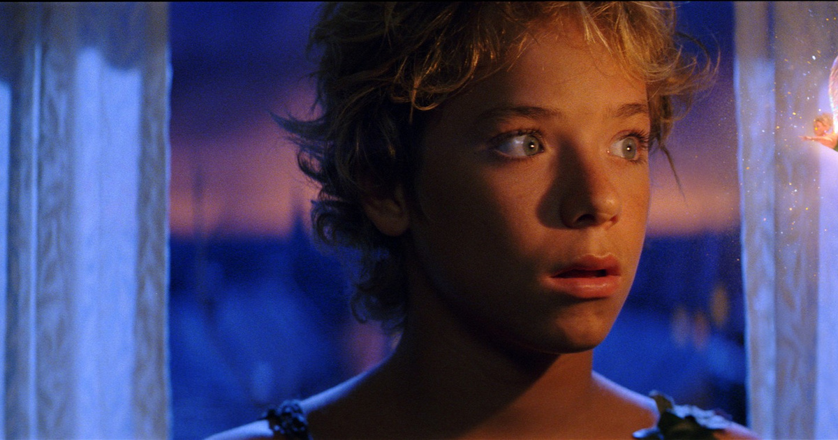 A Pán Pétert játszó tinisztárért odáig voltak a lányok: 36 évesen ilyen jó pasi Jeremy Sumpter