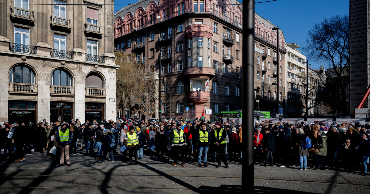 Ilyen még nem volt: utcára vonultak a bírák Magyarországon