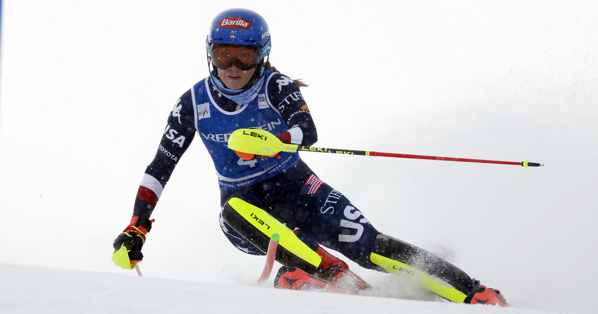 Nemrég egy fadarab beleállt Mikaela Shiffrin hasfalába, most öklömnyi gyémánt került a síkirálynő koronájára