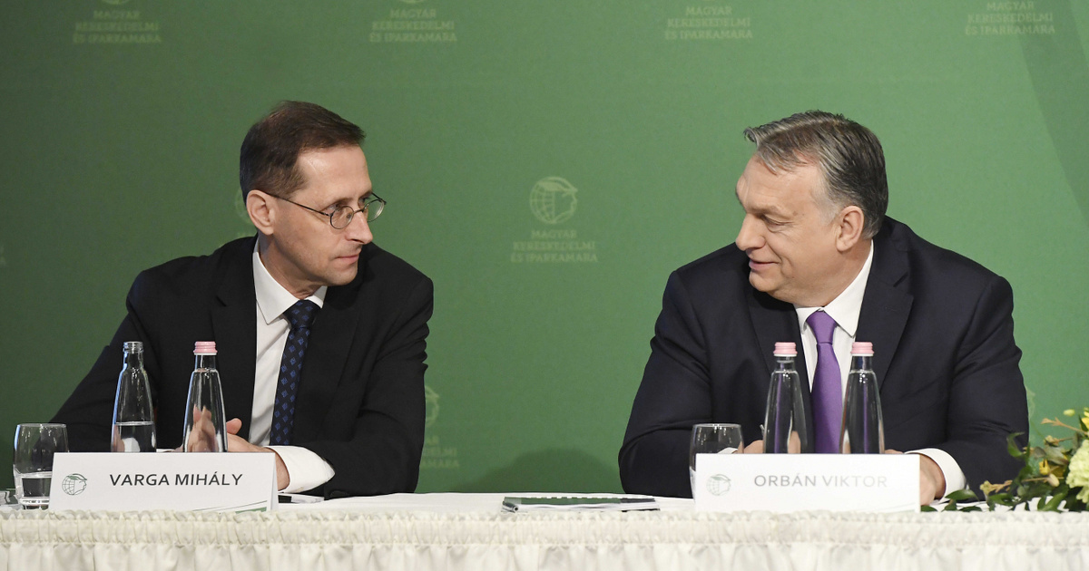 Orbán Viktor: Ide csak olyan szakember való, aki éles helyzetben is szagolt már puskaport