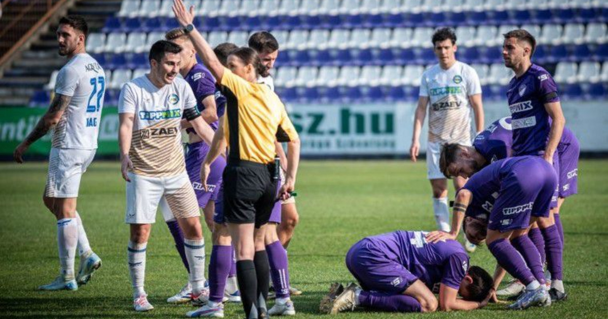 Csapattársa fejbe térdelte, koponyatörést szenvedett a magyar labdarúgó