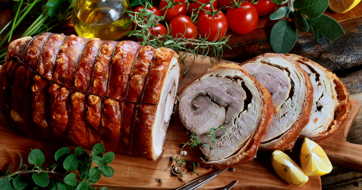 Így készül a porchetta, az olasz göngyölt sertéshús: fejedelmi fogás egy átlagos vasárnapra is