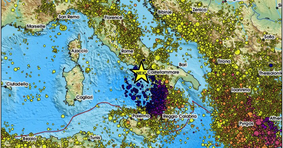Csütörtök hajnalban földrengés rázta meg Nápoly környékét