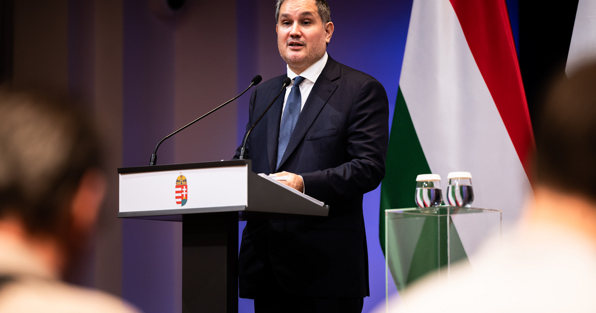 Hivatalos: a kormány tovább rontotta az idei évi előrejelzését