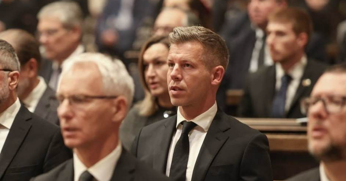 Bede Zsolt berontott Ferenc pápa gyászmiséjére, ahol Magyar Péterrel üvöltözött