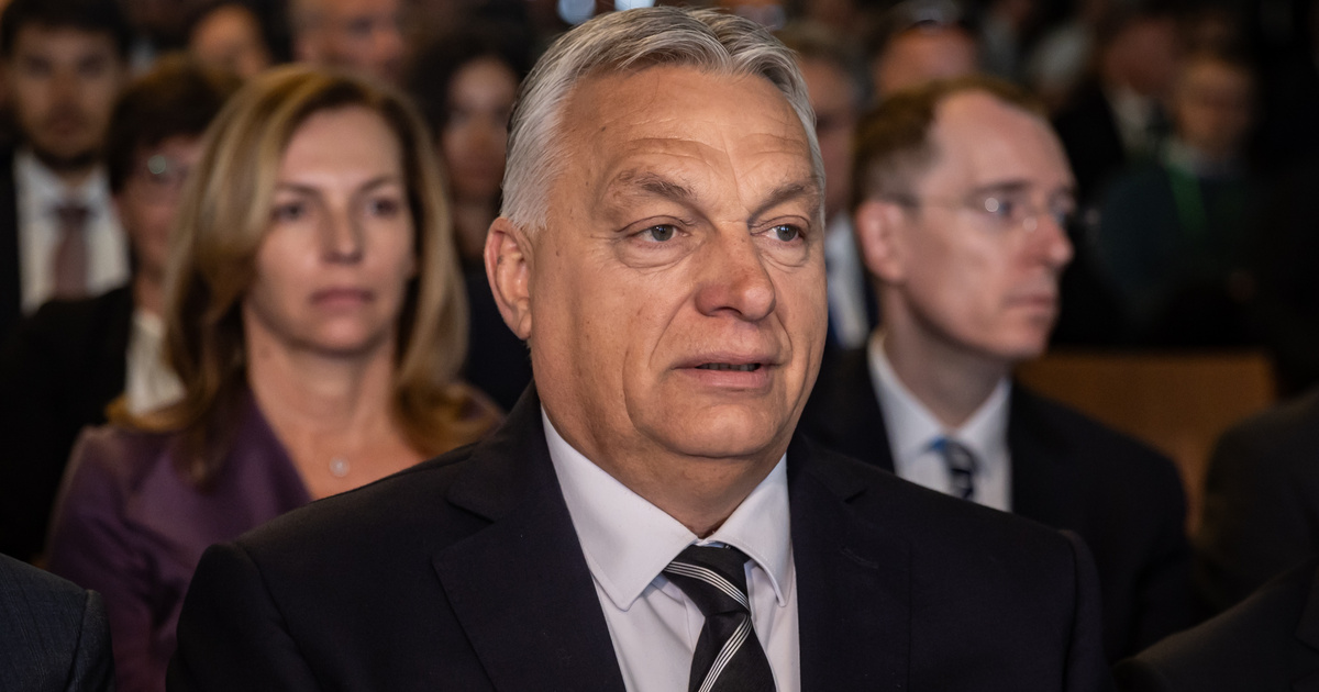 Orbán Viktor megjelent az OTP közgyűlésén, a tűzjelző szakította félbe beszédét