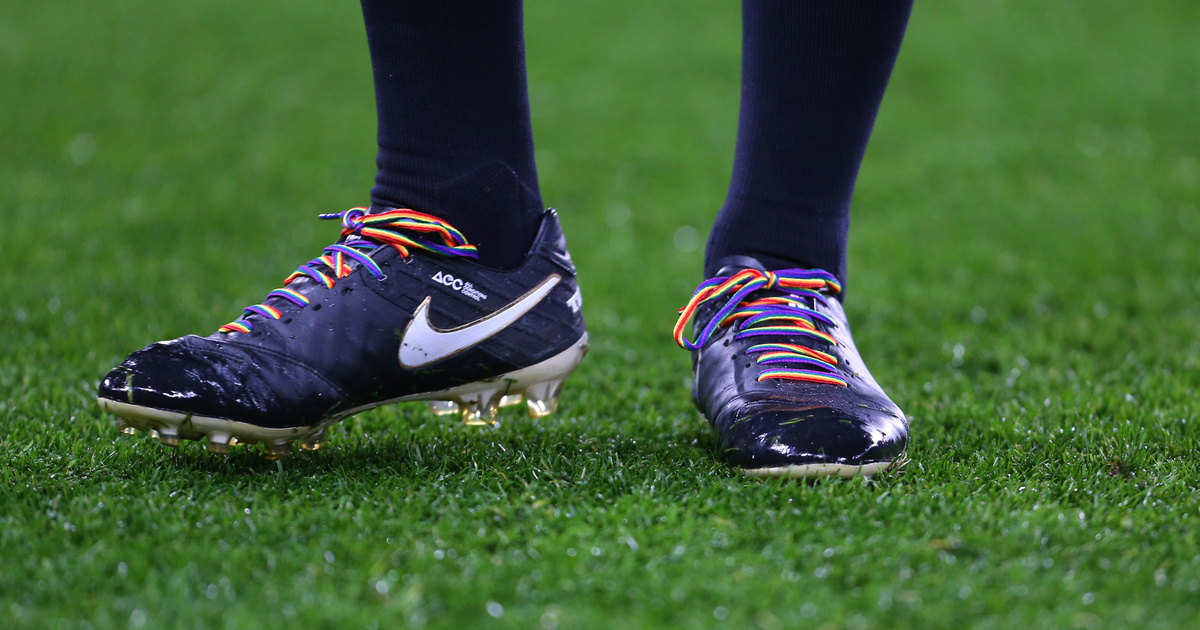 Áll a bál az angol futballszövetség transznemű sportolókról szóló döntése miatt