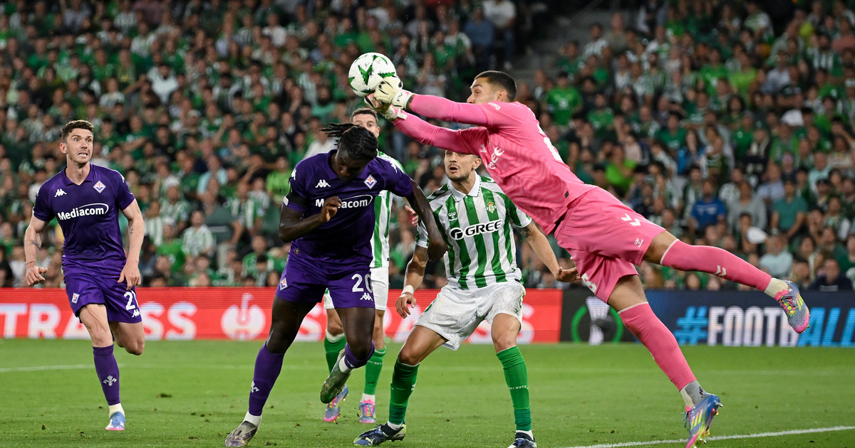 Előnyben a Betis és a Chelsea a Konferencialiga elődöntőjében