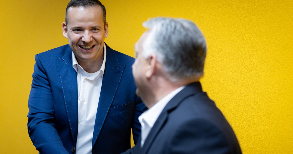 Orbán Viktor Toroczkai Lászlóval fotózkodott