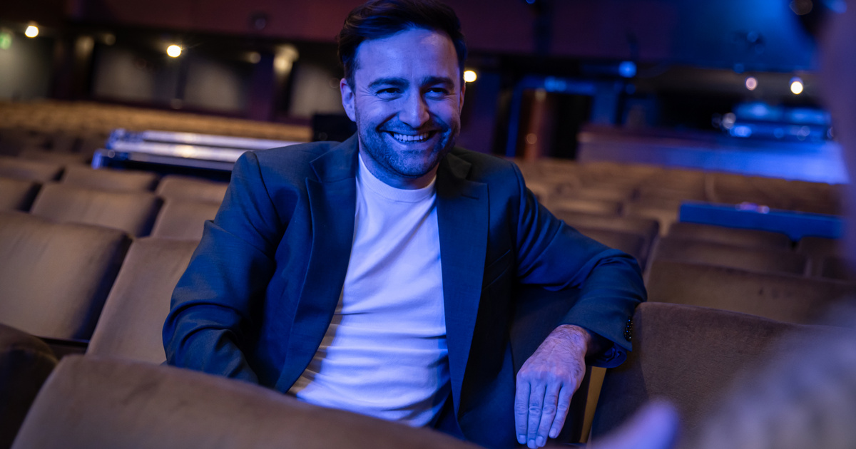 Szente Vajk: ElfelejthetnĂ©nk vĂ©gre, hogy a szĂnházzal állást kell foglalni politikailag