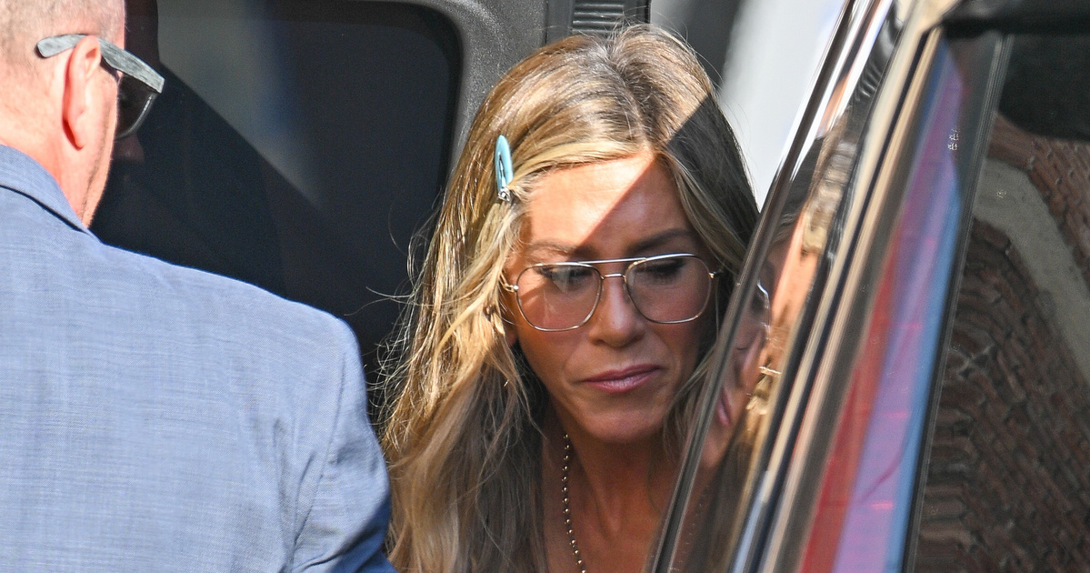 A kaput áttörve hajtott be egy idegen Jennifer Aniston villájához, fegyvert rántottak a testőrök