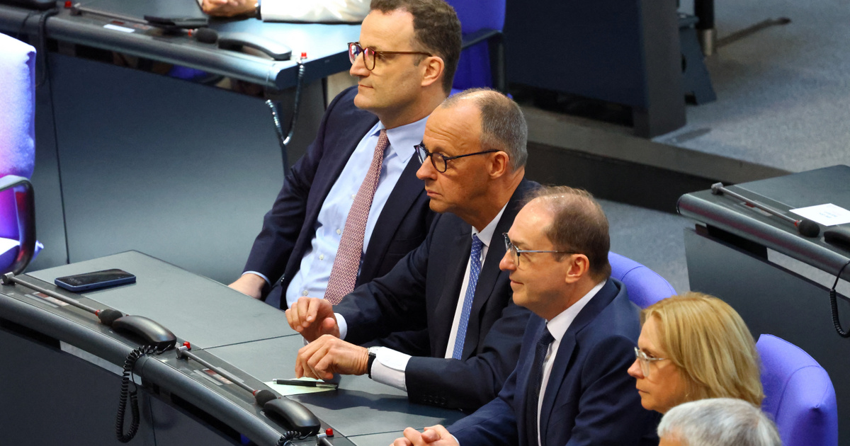 Botrány Németországban, nem sikerült kancellárt választania a Bundestagnak