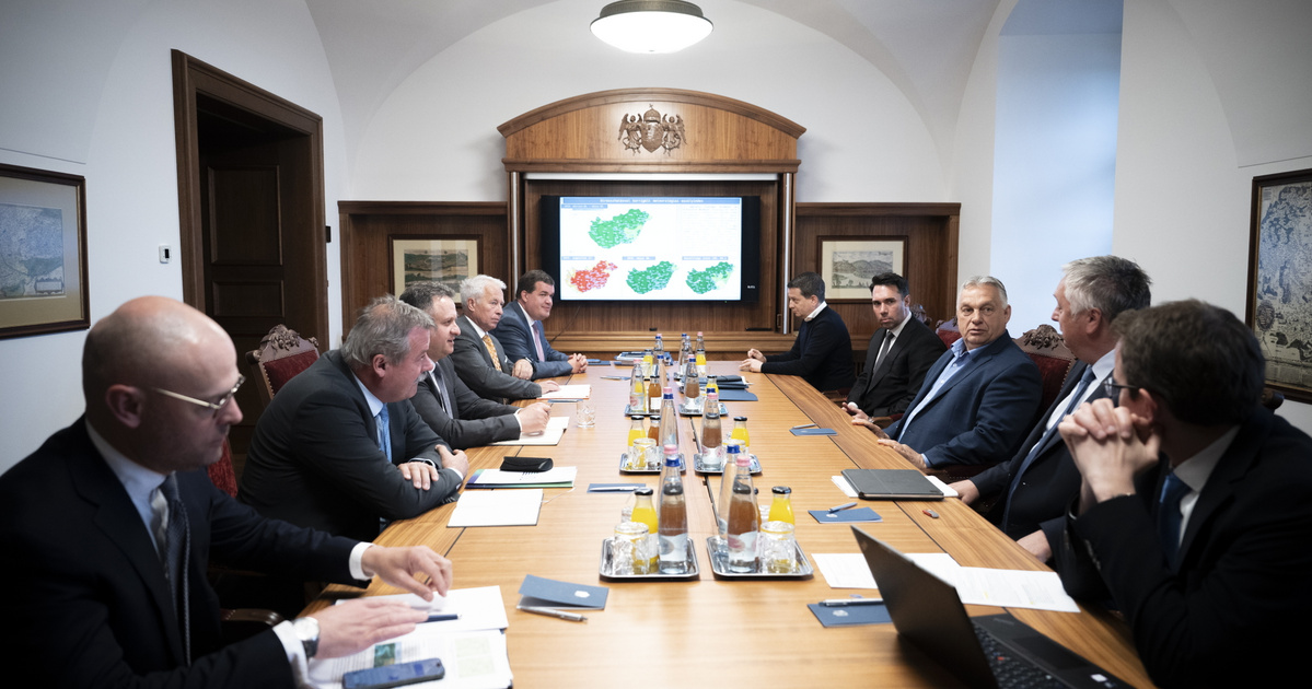 Orbán Viktor új operatív törzset jelentett be