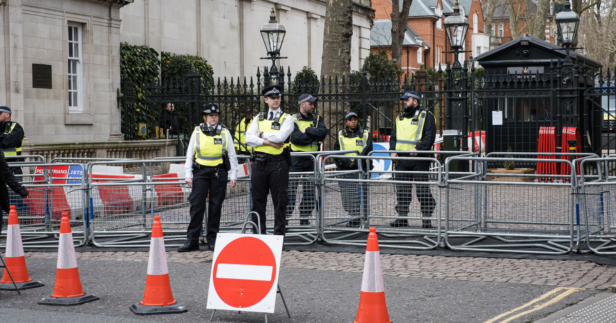 Izrael londoni nagykövetsége ellen terveztek merényletet a hétvégén őrizetbe vett iráni férfiak