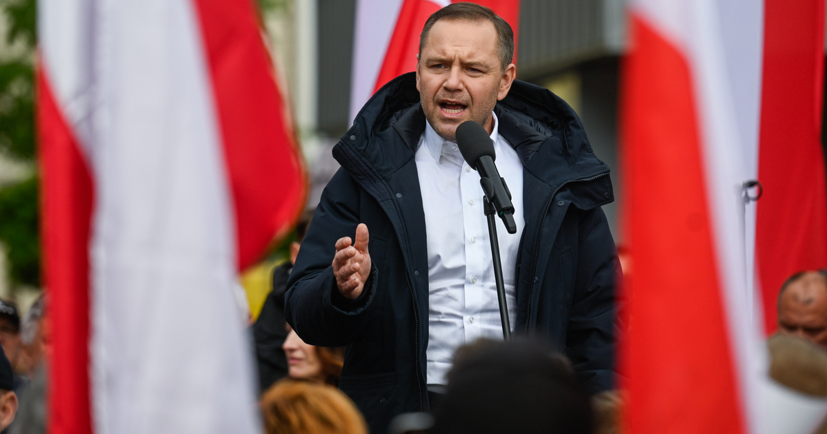 Megkeverheti a kártyákat Lengyelországban, hogy Orbán Viktor szövetségesének elnökjelöltje botrányba keveredett