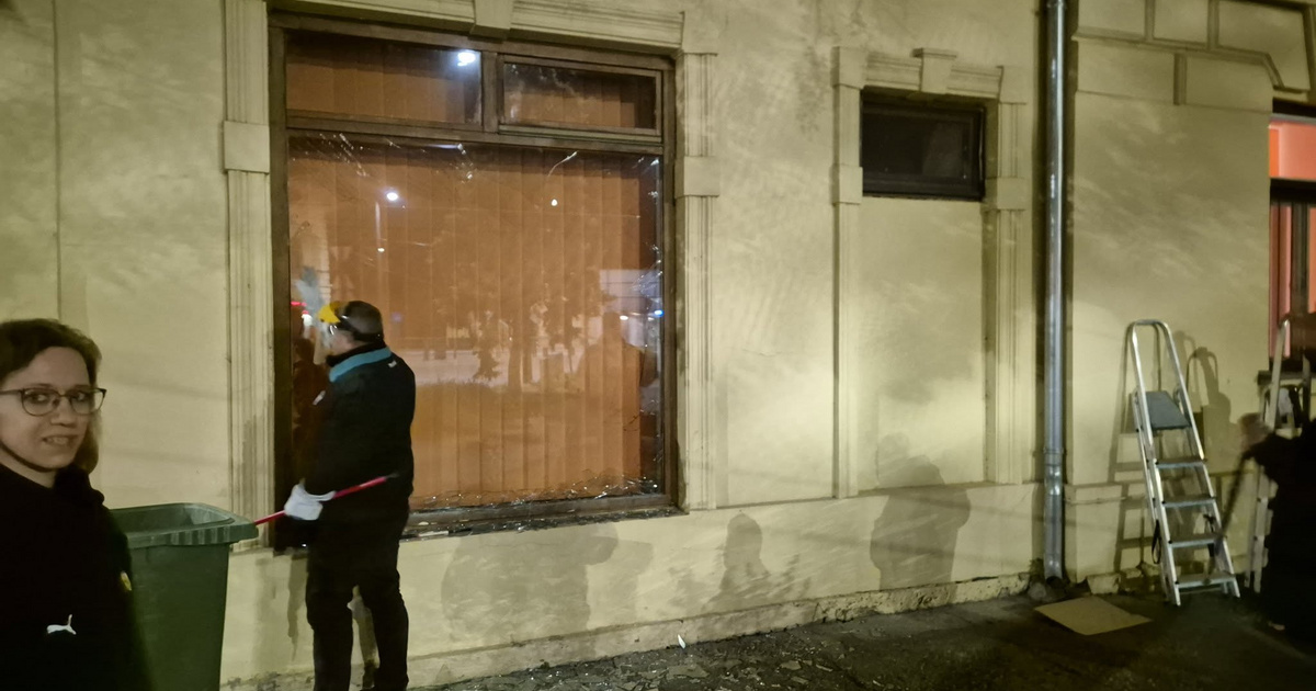 Hódmezővásárhely Fidesz Office Vandalized: Márki-Zay’s Advice to Orbán