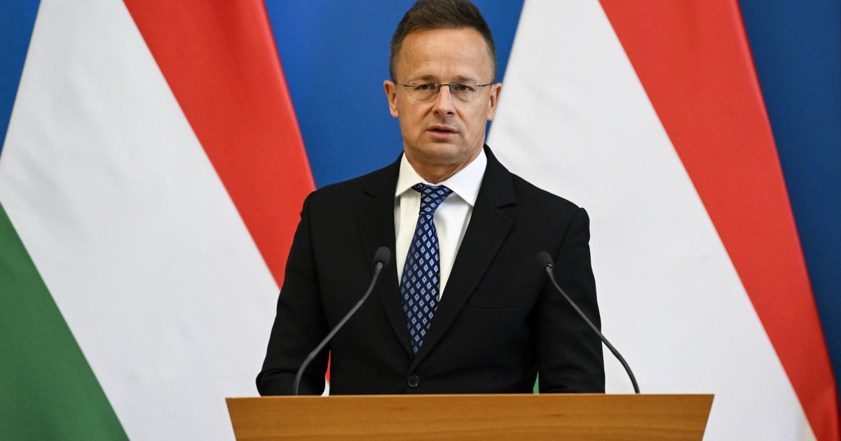 Szijjártó Péter: Magyarország nem veszélyként, hanem lehetetőségként tekint Ázsiára