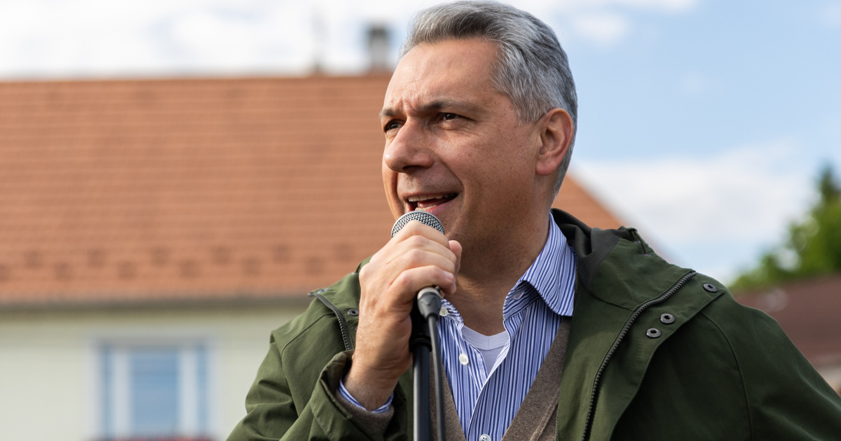 Átb*sztak minket – vallotta be Lázár János, aki már a válaszcsapáson gondolkodik