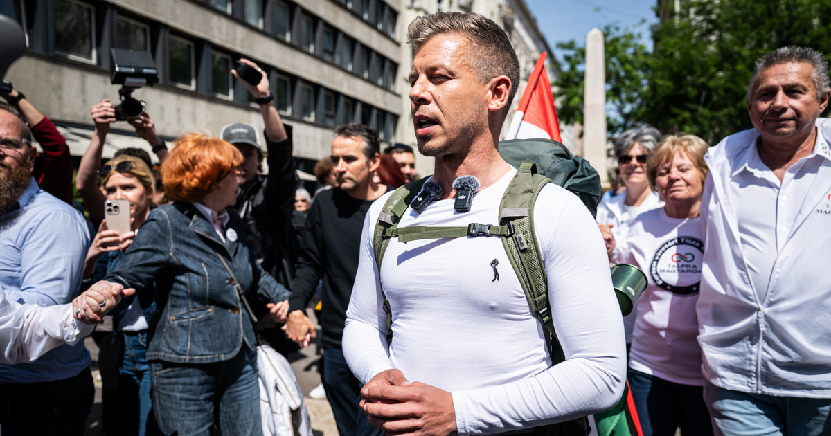 Magyar Péter elindult gyalog Nagyváradra, egymillió lépést tesz meg