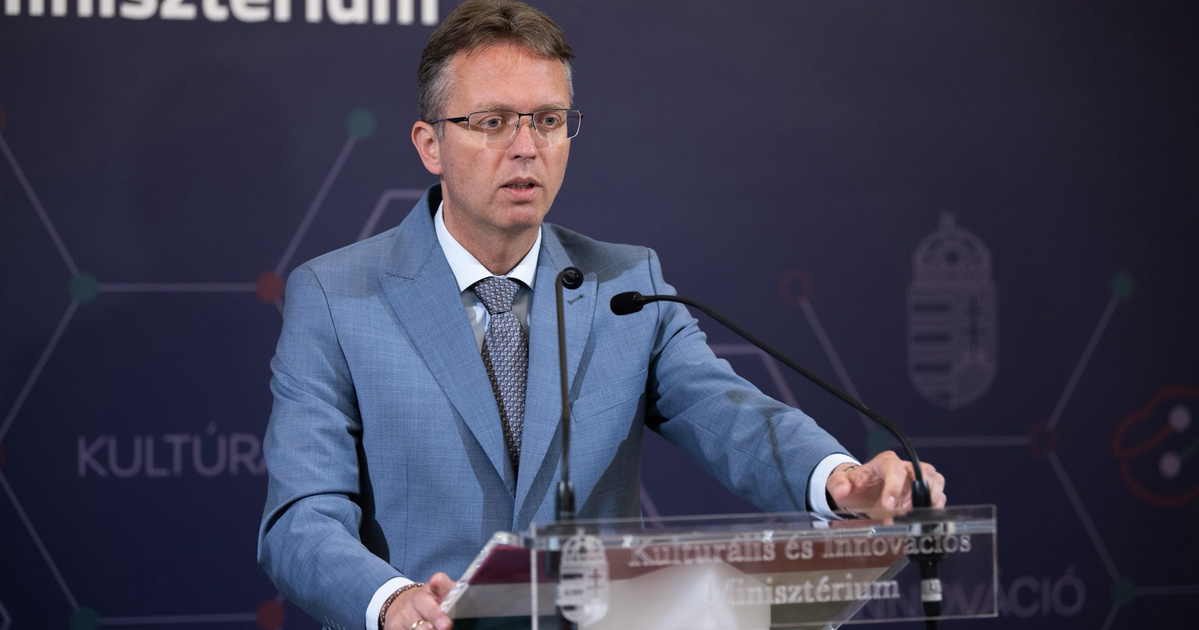 HankĂł Balázs: Ăšj idĹ‘számĂtás indul a doktori kĂ©pzĂ©sekben