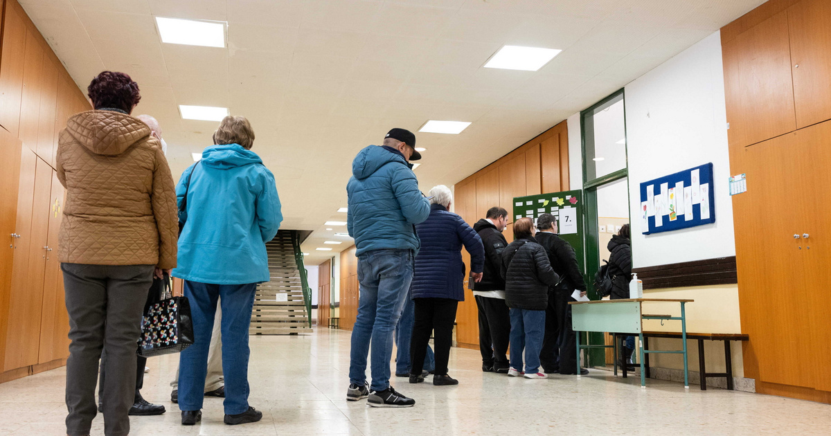 Specialista pártjaink tarka bestiáriuma