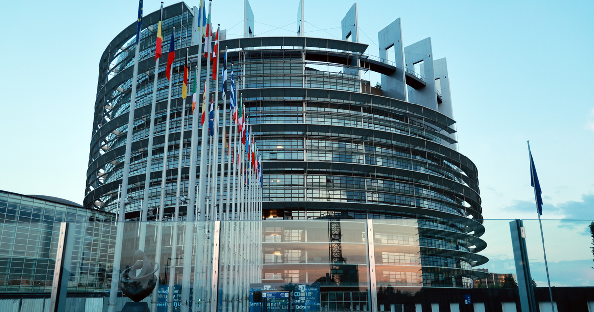 Parázs vita alakult ki az Európai Parlamentben az átláthatósági törvényről