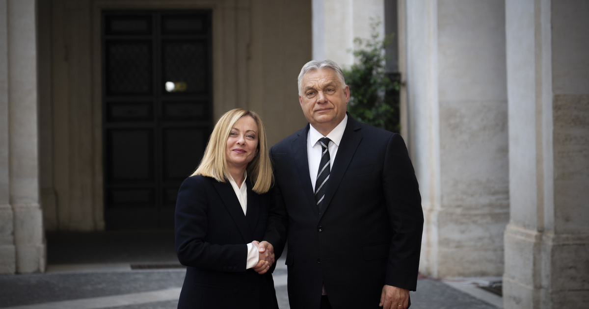 Orbán Viktor szövetsĂ©gese nagyobb szerepre vágyik, nem csak Amerika Ă©s EurĂłpa között lenne hĂdĂ©pĂtĹ‘