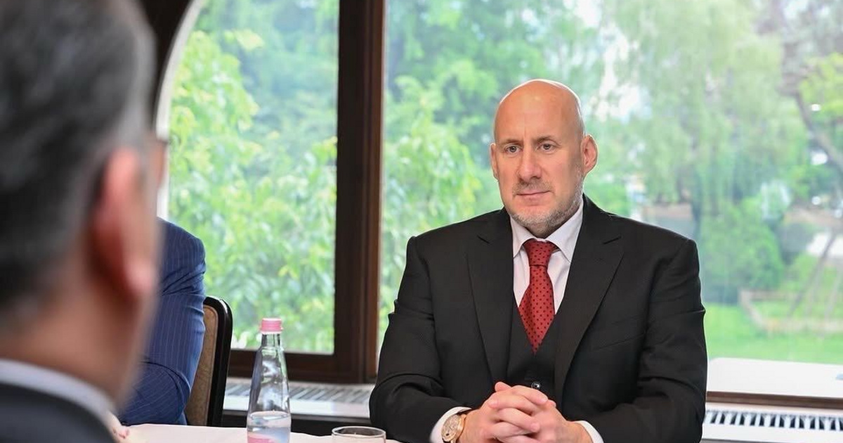 Technológiai együttműködésről egyeztetett a 4iG elnöke a Kazah miniszterelnök-helyettessel