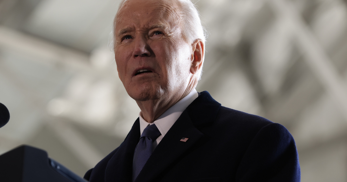 Először jelent meg rákbetegsége diagnosztizálása óta a nyilvánosság előtt Joe Biden
