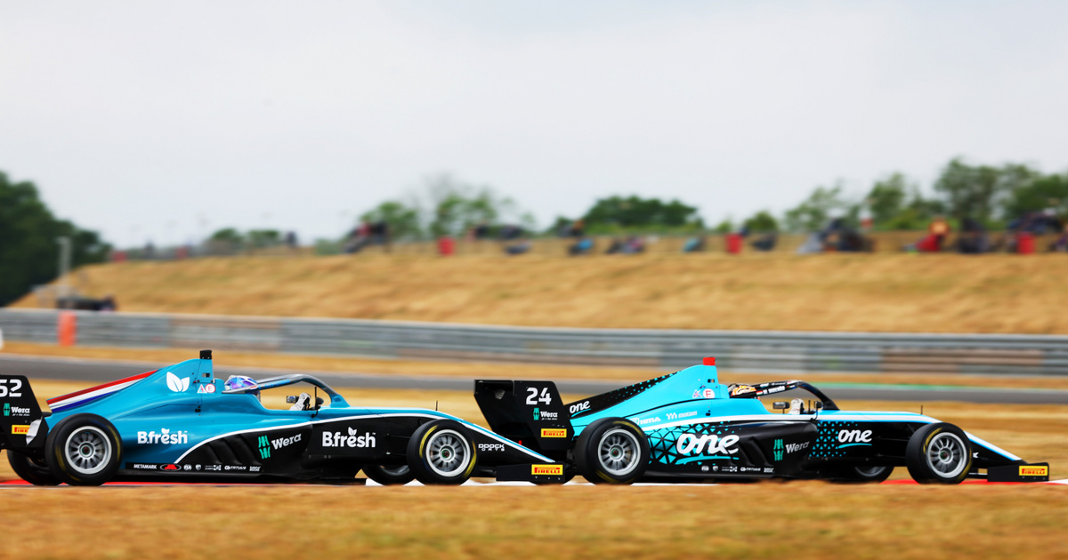 A vb-éllovasra tapadó Molnár Martin újra dobogóra állt a brit F4-ben