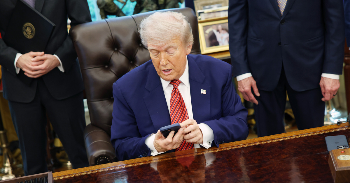 Donald Trump elhalasztotta az Európát sújtó 50 százalékos vámok bevezetését
