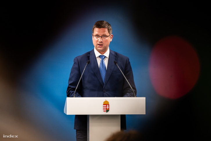 Az idősszervezetek kezdeményezték az élelmiszer-utalványokat