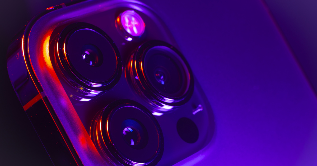 Minden eddiginél bitangabb kamera jöhet az iPhone-okba