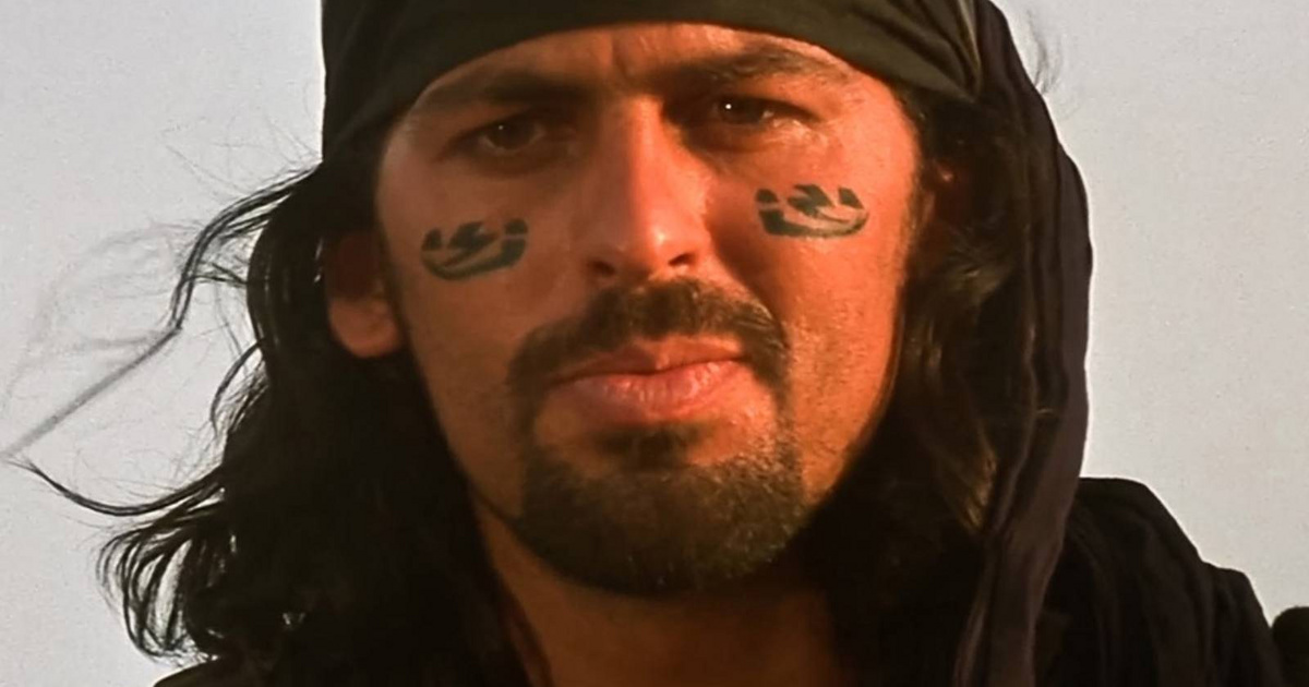 A sármos Ardeth Bay volt a Múmia-filmekben: az 55 éves, ősz hajú Oded Fehr mellett elmennél az utcán