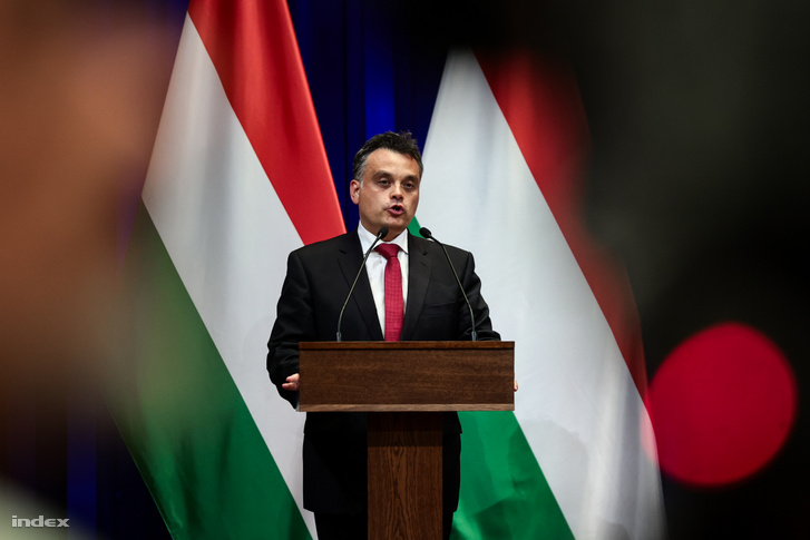 Latorcai Csaba: zsarolás, bűncselekmény, törvénytelenség