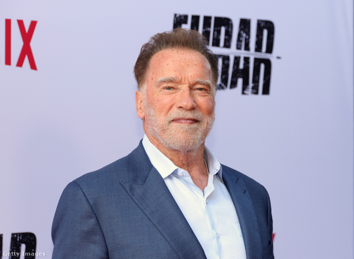 Index - Mindeközben - Ki nem találja, kivel állt vörös szőnyegre Arnold  Schwarzenegger
