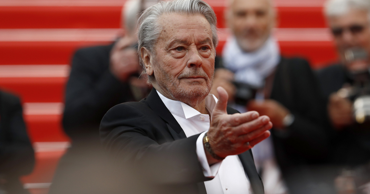 „Apám szétverte anyám fejét” – Alain Delonról meghökkentő dolgokat állít kisebbik fia