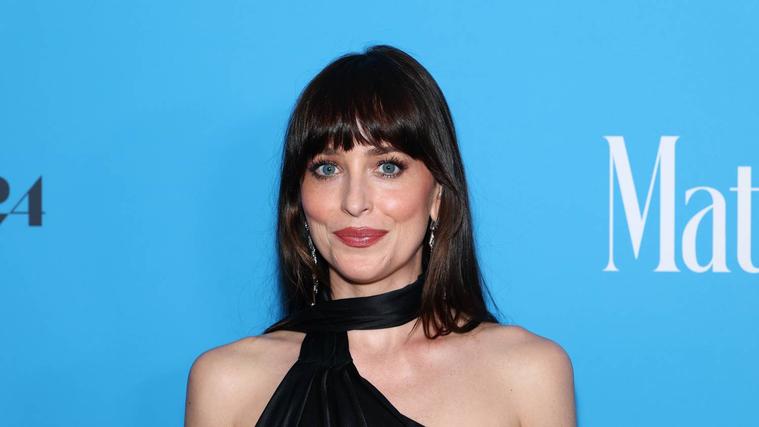 Megcsalta az exe? Küldjön neki 4 kiló büdös gorilla ürüléket – Dakota Johnson is ezt csinálta