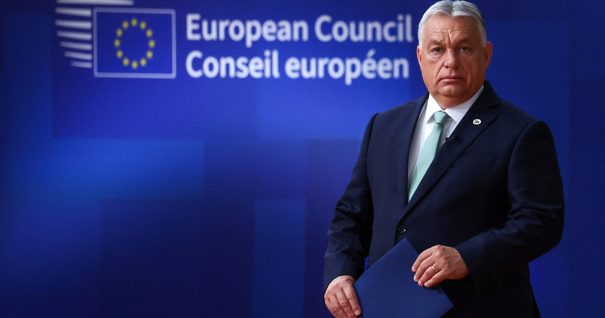 Magyarország vétója ellen tüntettek ukránok Brüsszelben
