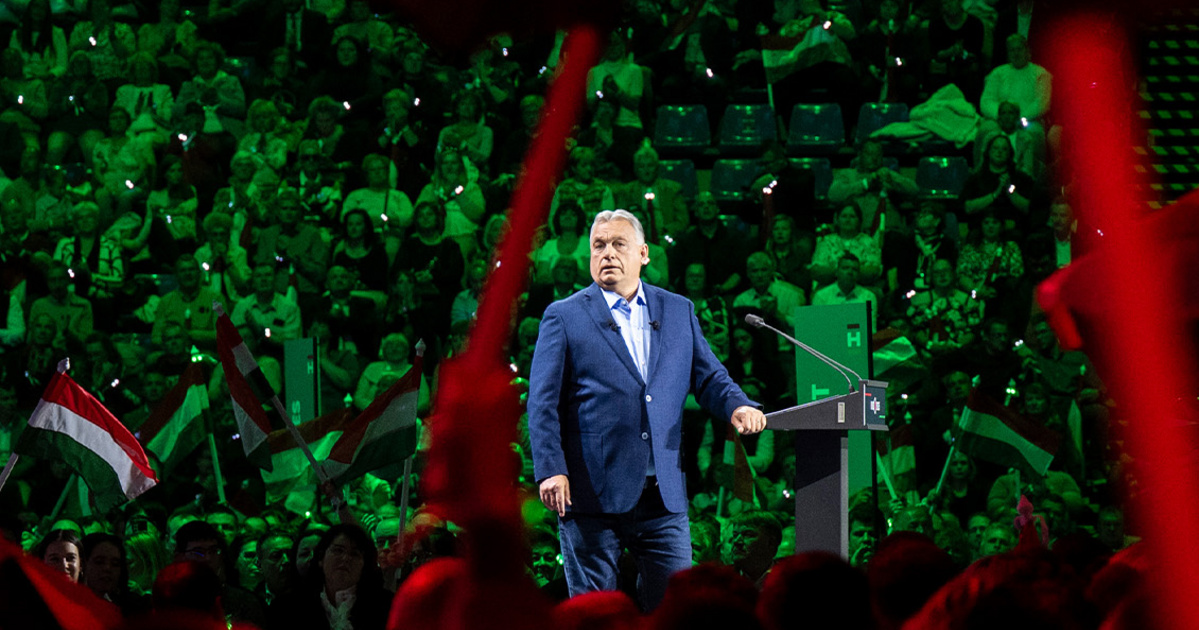 Nyilvános felvételt hirdet a Harcosok Klubja, Orbán Viktor hét törvényt fogalmazott meg