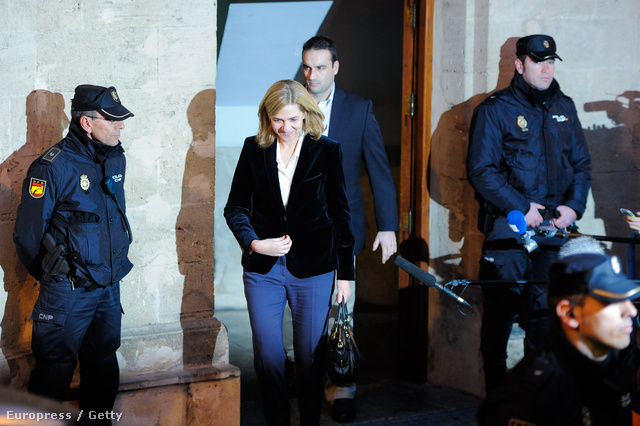 Krisztina hercegnő egy Palma de Mallorca-i bíróságról távozik meghallgatása után, 2014. február 8-án.