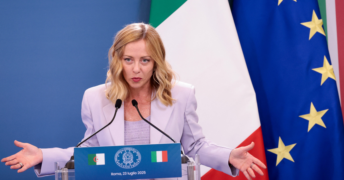 Nem létező államot ismerne el a francia elnök Giorgia Meloni szerint