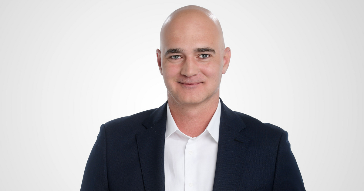 Becsületsértés gyanújával jelentették fel Knézy Jenőt