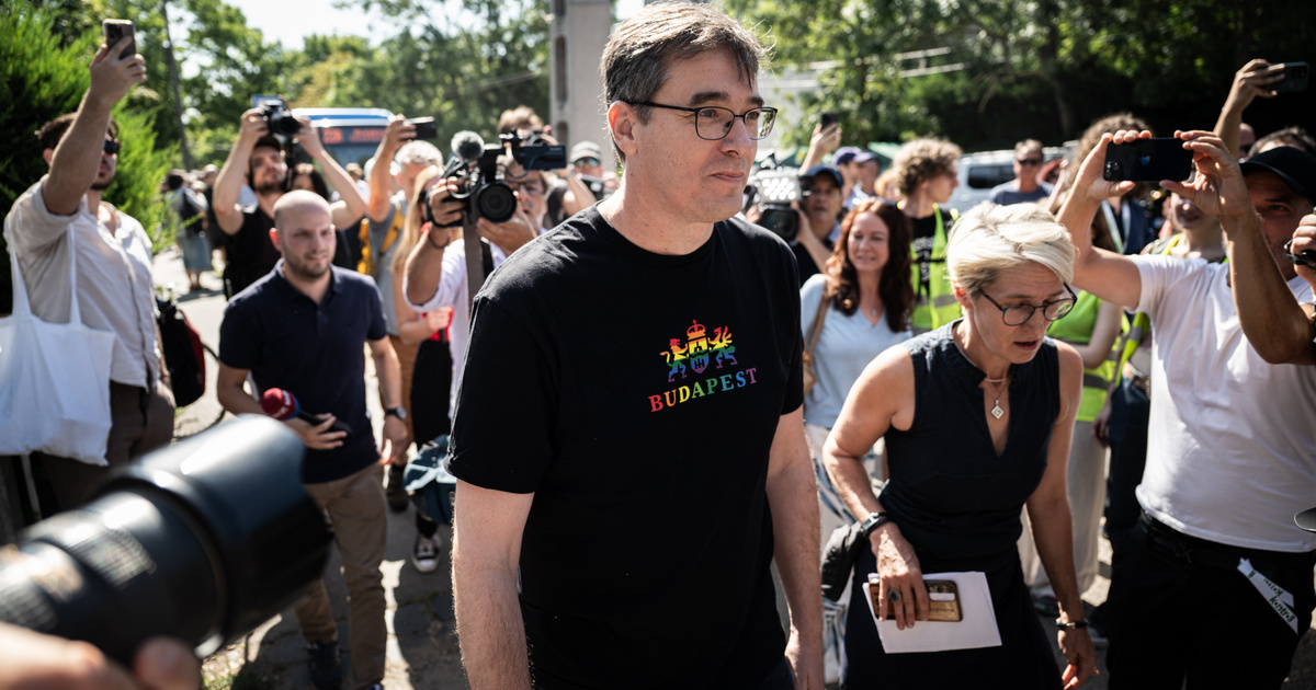 Kutyafuttatónyi területre szorítva tüntetnek Jámbor Andrásék Karácsony Gergely kihallgatása miatt