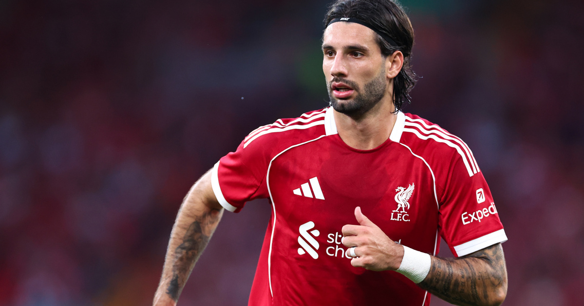 Szoboszlai Dominik és Kerkez Milos is a kezdőben, a Liverpool az első kupáját szerezheti meg