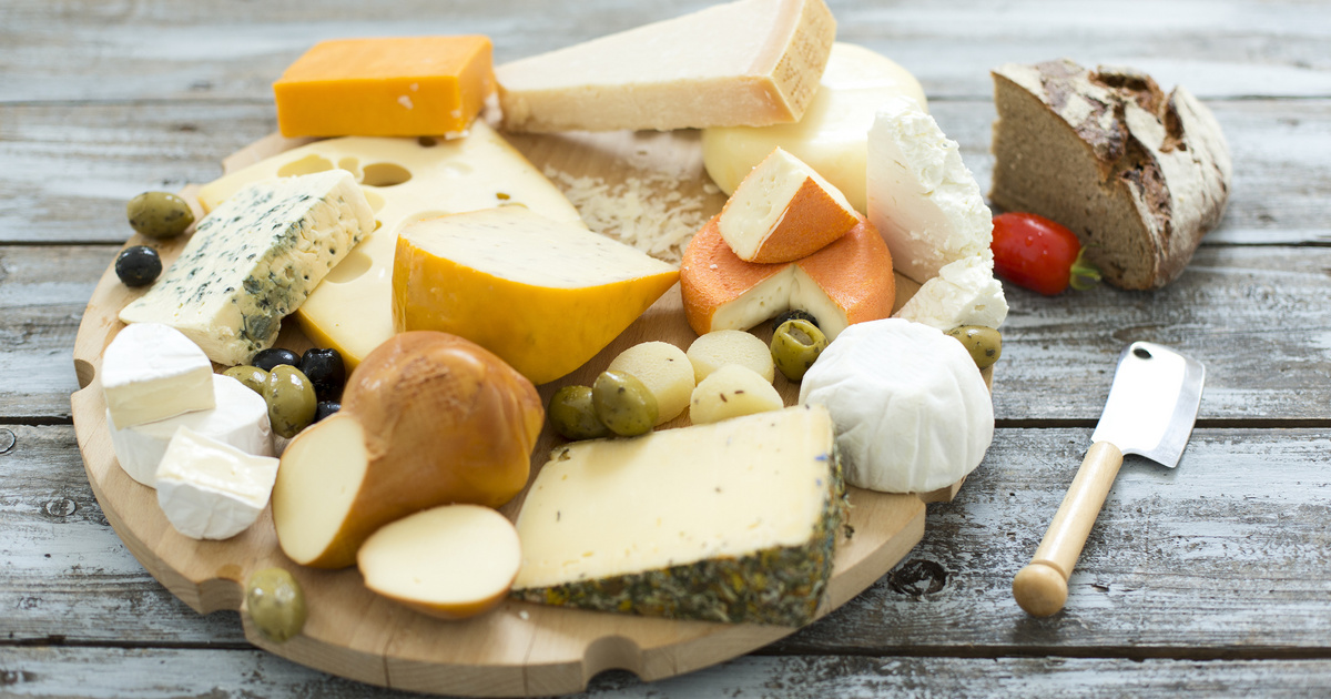 8 kérdéses kvíz sajtrajongóknak: felismered képről az ementálit és a parmezánt?