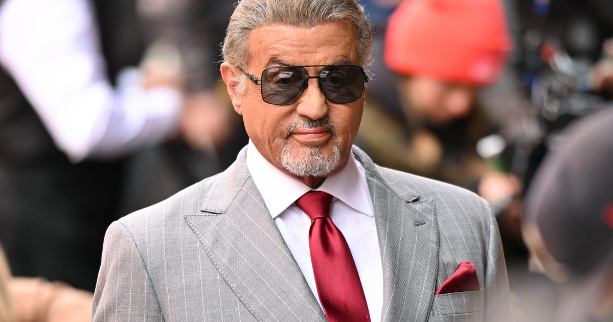 Ő Sylvester Stallone 22 évvel fiatalabb felesége: a szépséges Jenniferrel már 37 éve szeretik egymást