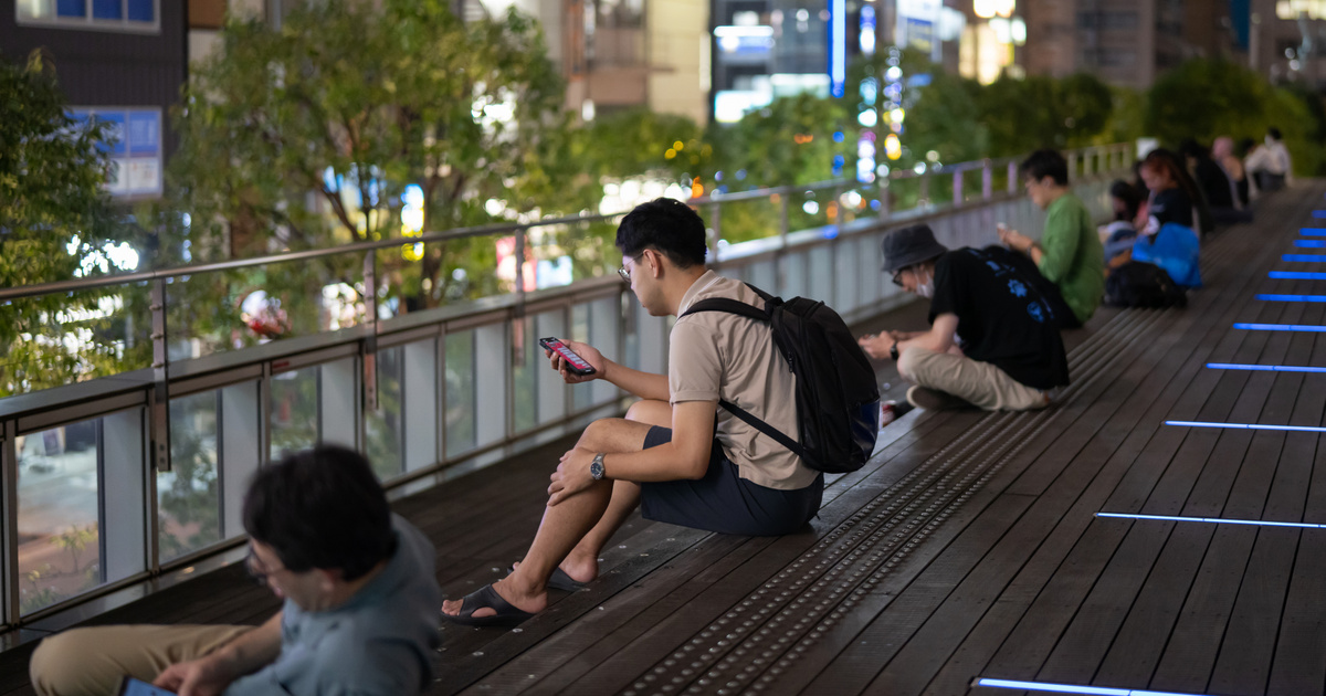 Kétórás korlátot vezetne be egy japán város az okostelefonok használatára