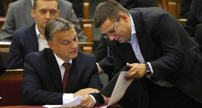 Orbán kérésére keményített be a miniszter